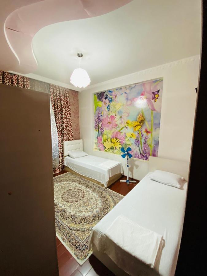Vip Hostel Turkistan Bagian luar foto